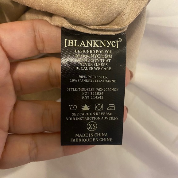 BLANKNYC Jacket NWT Womens XS Suede Drape Collar Asymmetrical Zip Moto Beige - Picture 4 of 5
